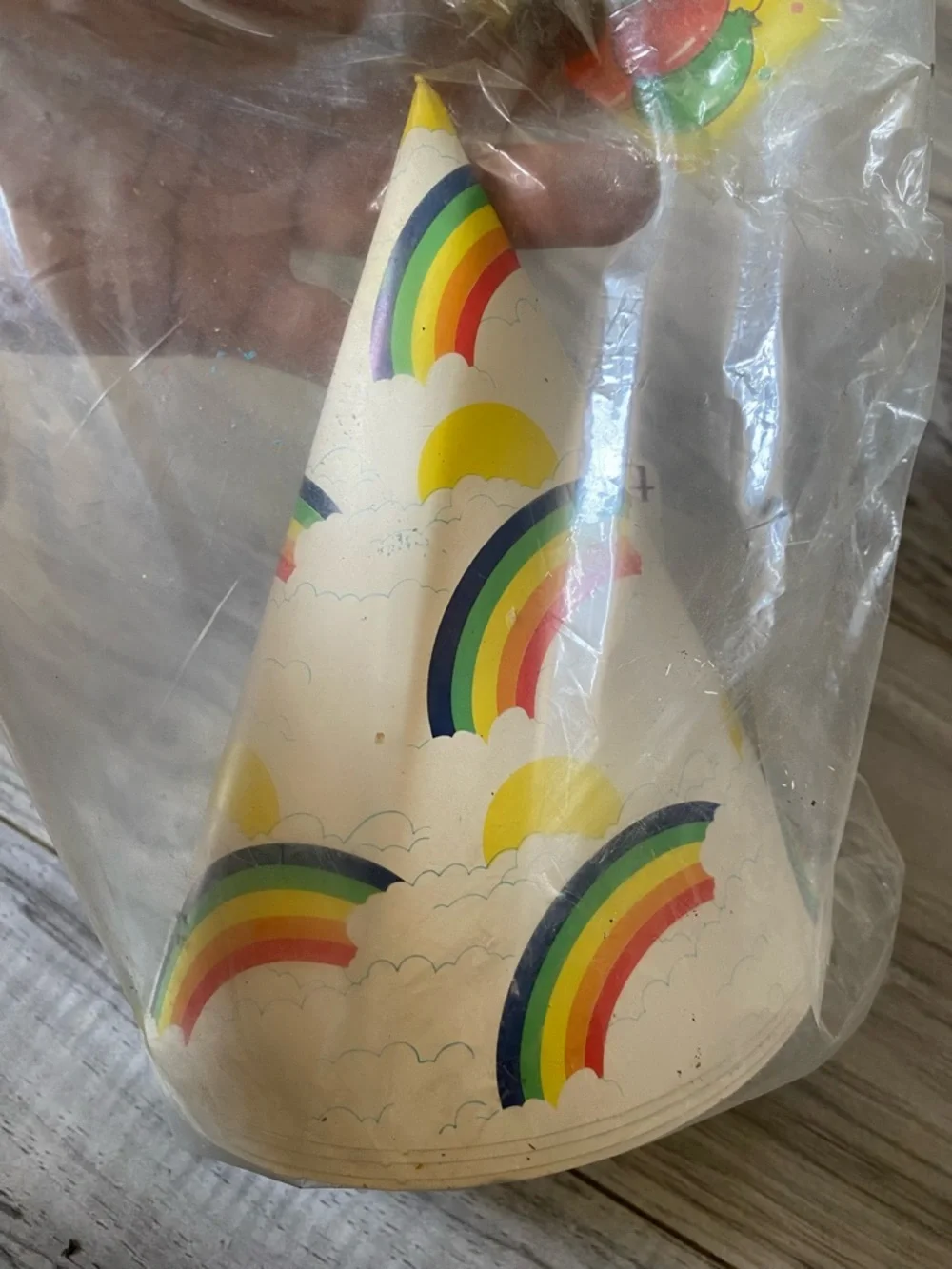 New 1990s Party Hats Rainbow 4 Total Vintage Birthday Fashion Art Made in USA - Picture 4 of 5